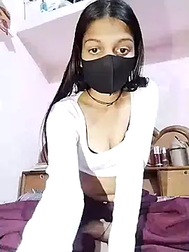 maahi213 online show from 2, 4, 2026