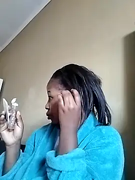Prettylicou online show from 27, 5, 2026