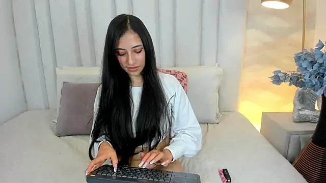 juli carther online show from 20, 4, 2026