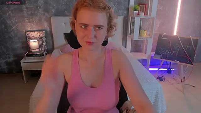 Snapshot of Shiny_Liss chatting on 18, 7, 2026 Shiny Liss online show from 18, 7, 2026