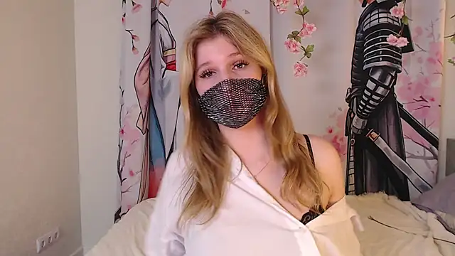 Melany crazyyy online show from 4, 5, 2026