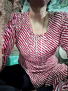 model seela online show from 7, 4, 2026