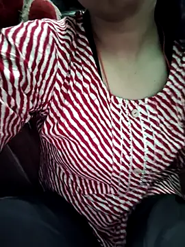 model seela online show from 12, 4, 2026