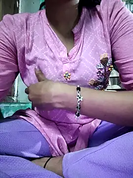 model seela online show from 12, 4, 2026