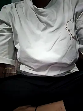 model seela online show from 15, 4, 2026