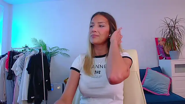come here baby online show from 23, 7, 2026