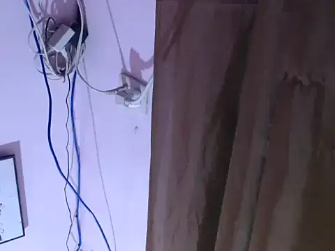 slut emerald22 online show from 15, 3, 2026