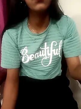 Snapshot of aushi_rajput chatting on 11, 4, 2026 aushi rajput online show from 11, 4, 2026