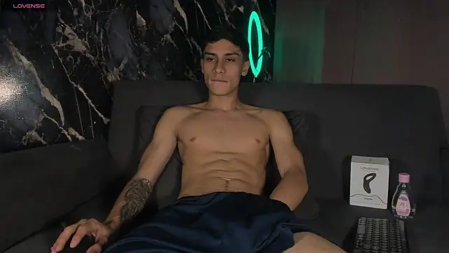 Snapshot of Axel_DavisSM chatting on 16, 3, 2026 Axel DavisSM online show from 16, 3, 2026