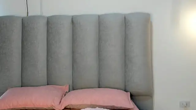 Valentina lux1 online show from 20, 5, 2026