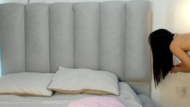 Valentina lux1 online show from 30, 5, 2026