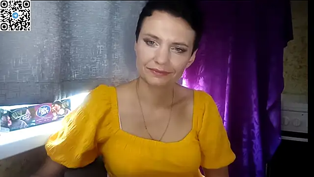 HotMamaQueen234 online show from 27, 6, 2026