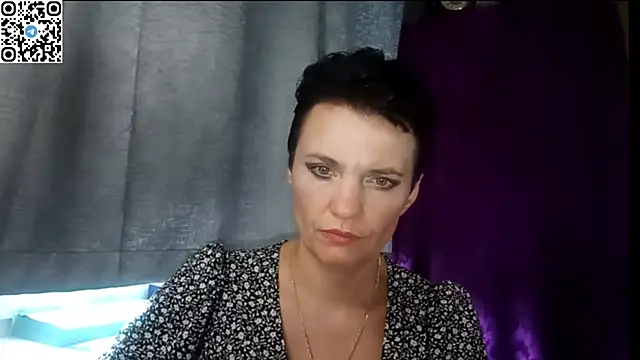HotMamaQueen234 online show from 14, 7, 2026