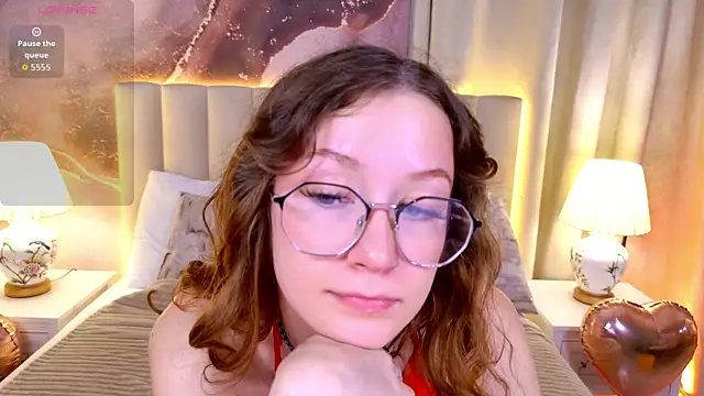 AmelieViolet online show from 10, 7, 2026