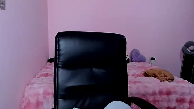 laurita Olssen27 online show from 3, 5, 2026