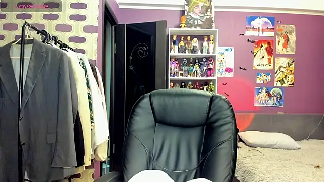 sweet peach    online show from 20, 6, 2026
