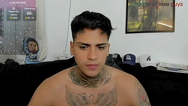sweetlatinoboy online show from 17, 4, 2026