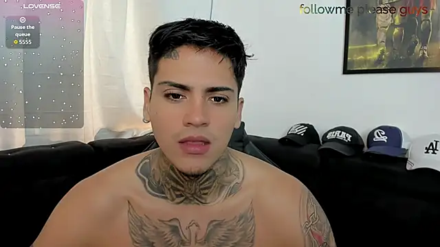 sweetlatinoboy online show from 25, 4, 2026