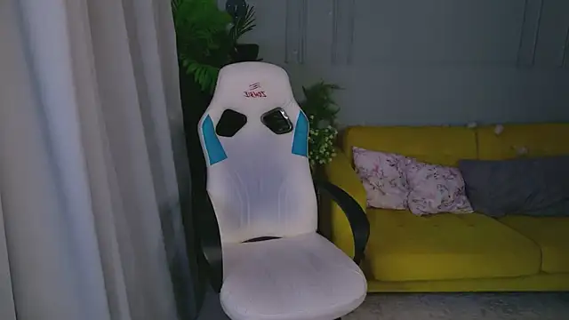 oh  lily online show from 8, 7, 2026