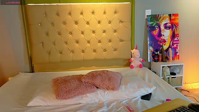 ChloeSterling online show from 5, 5, 2026