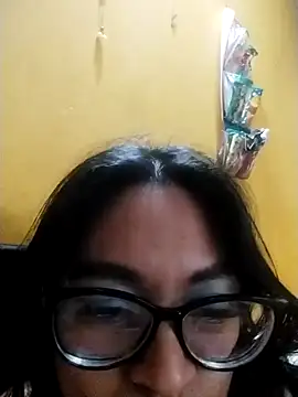 Snapshot of LatinSquirtBaby chatting on 17, 5, 2026 LatinSquirtBaby online show from 17, 5, 2026