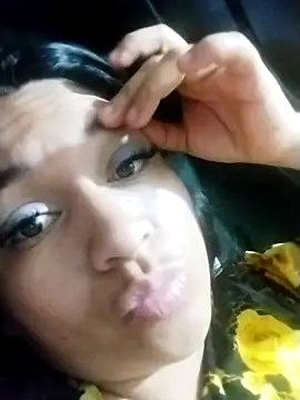 Snapshot of LatinSquirtBaby chatting on 18, 5, 2026 LatinSquirtBaby online show from 18, 5, 2026