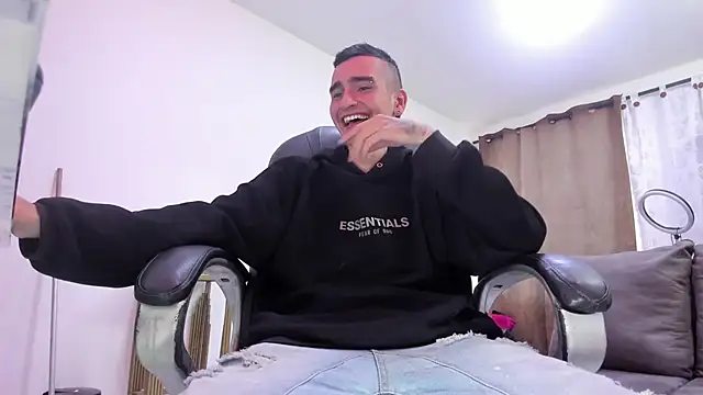 Ethann Boy online show from 30, 4, 2026