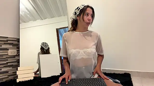 Julieta Jol online show from 22, 4, 2026
