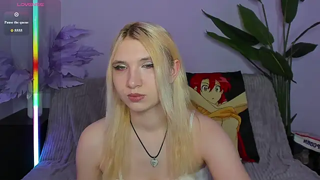 Snapshot of Naomi_Blondie chatting on 31, 3, 2026 Naomi Blondie online show from 31, 3, 2026