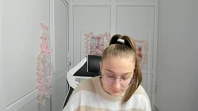Mia kristal online show from 26, 5, 2026