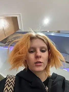 NinaParri online show from 22, 4, 2026