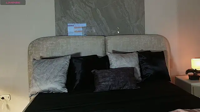 Snapshot of Megan_lux_ chatting on 20, 6, 2026 Megan lux online show from 20, 6, 2026