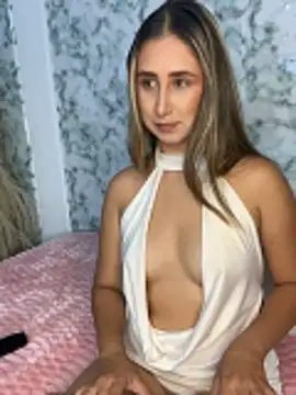 VictoriaWhitmore online show from 21, 4, 2026