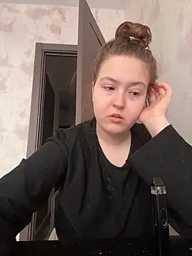 charmingggirl online show from 29, 4, 2026