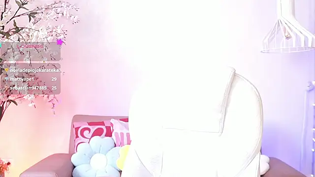 LucyWeisser online show from 16, 4, 2026
