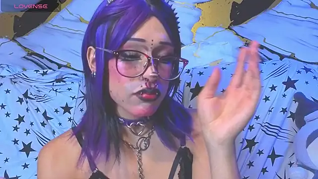 dark nina   online show from 12, 7, 2026
