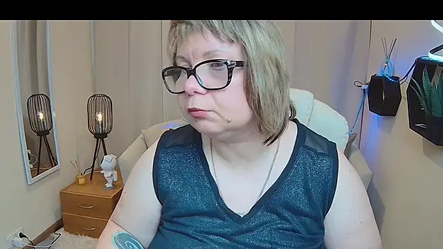 Snapshot of BonnnyBoobsy chatting on 17, 5, 2026 BonnnyBoobsy online show from 17, 5, 2026