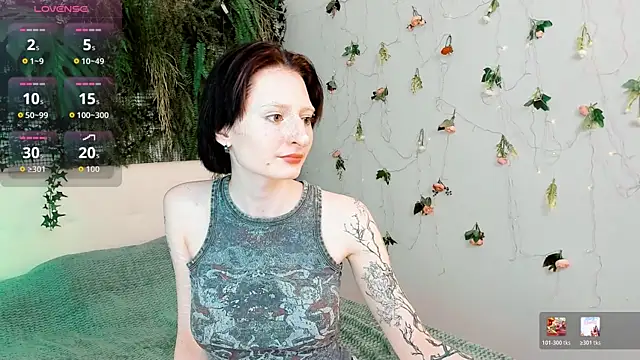 Kira  Cutie online show from 23, 6, 2026