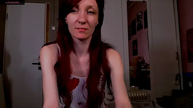 Snapshot of bzzz_bzzz chatting on 5, 4, 2026 bzzz bzzz online show from 5, 4, 2026