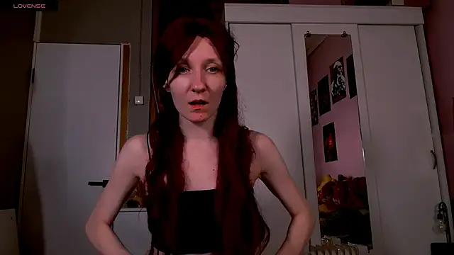 Snapshot of bzzz_bzzz chatting on 12, 4, 2026 bzzz bzzz online show from 12, 4, 2026