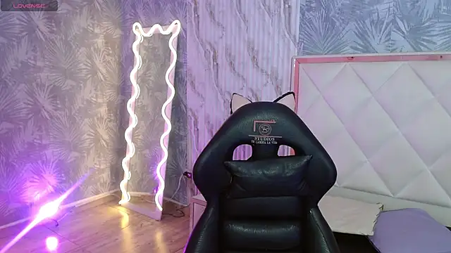 kolyn tay online show from 3, 5, 2026