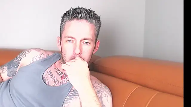 SkylarrGrey online show from 2, 4, 2026