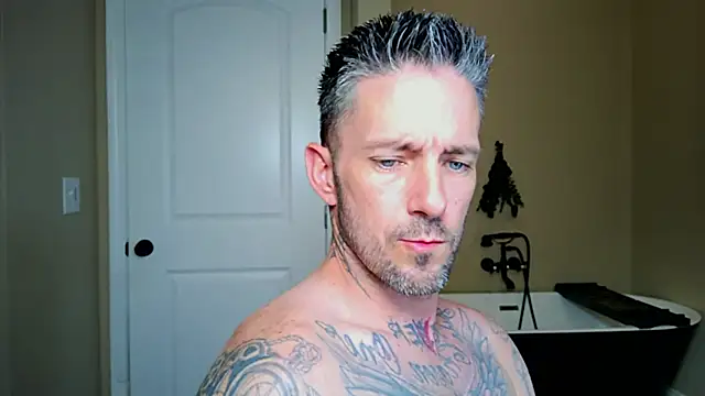 SkylarrGrey online show from 6, 8, 2026