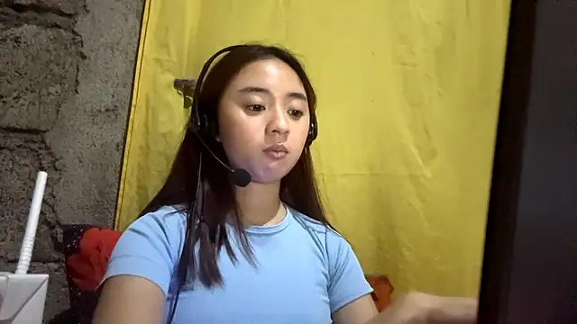 LenoraLacassagne online show from 21, 3, 2026