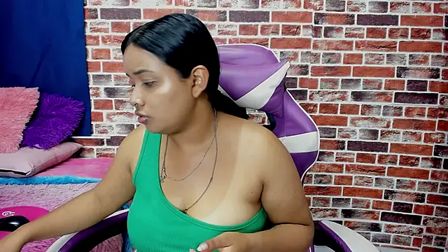 SofiiaCutee online show from 18, 4, 2026