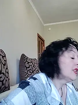 HelgaDennis online show from 15, 4, 2026