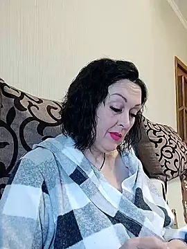 HelgaDennis online show from 17, 6, 2026