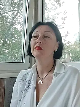 HelgaDennis online show from 31, 7, 2026