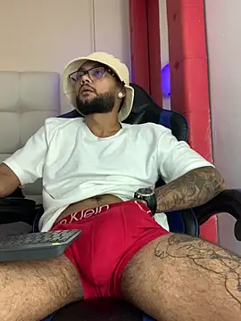 KyleJoss30 online show from 6, 4, 2026