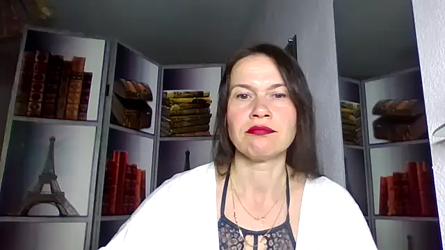 Selena Moo online show from 31, 3, 2026